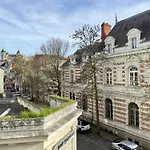 Centre Climatise Vue Chateau *