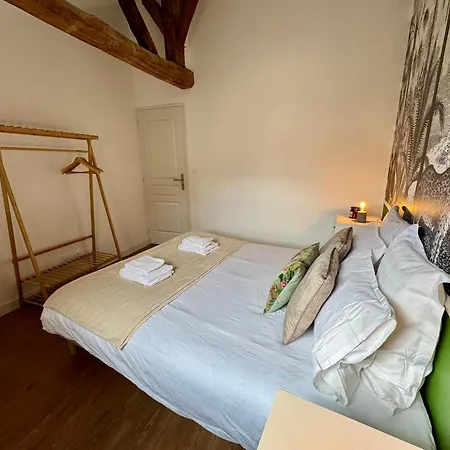 Centre Climatise Vue Chateau *