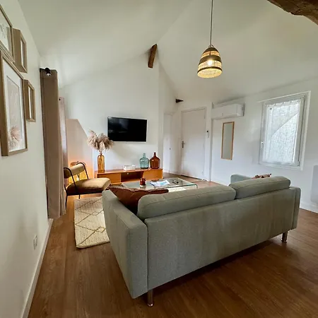 Centre Climatise Vue Chateau アパート