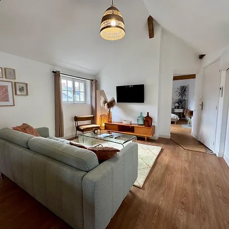 Centre Climatise Vue Chateau